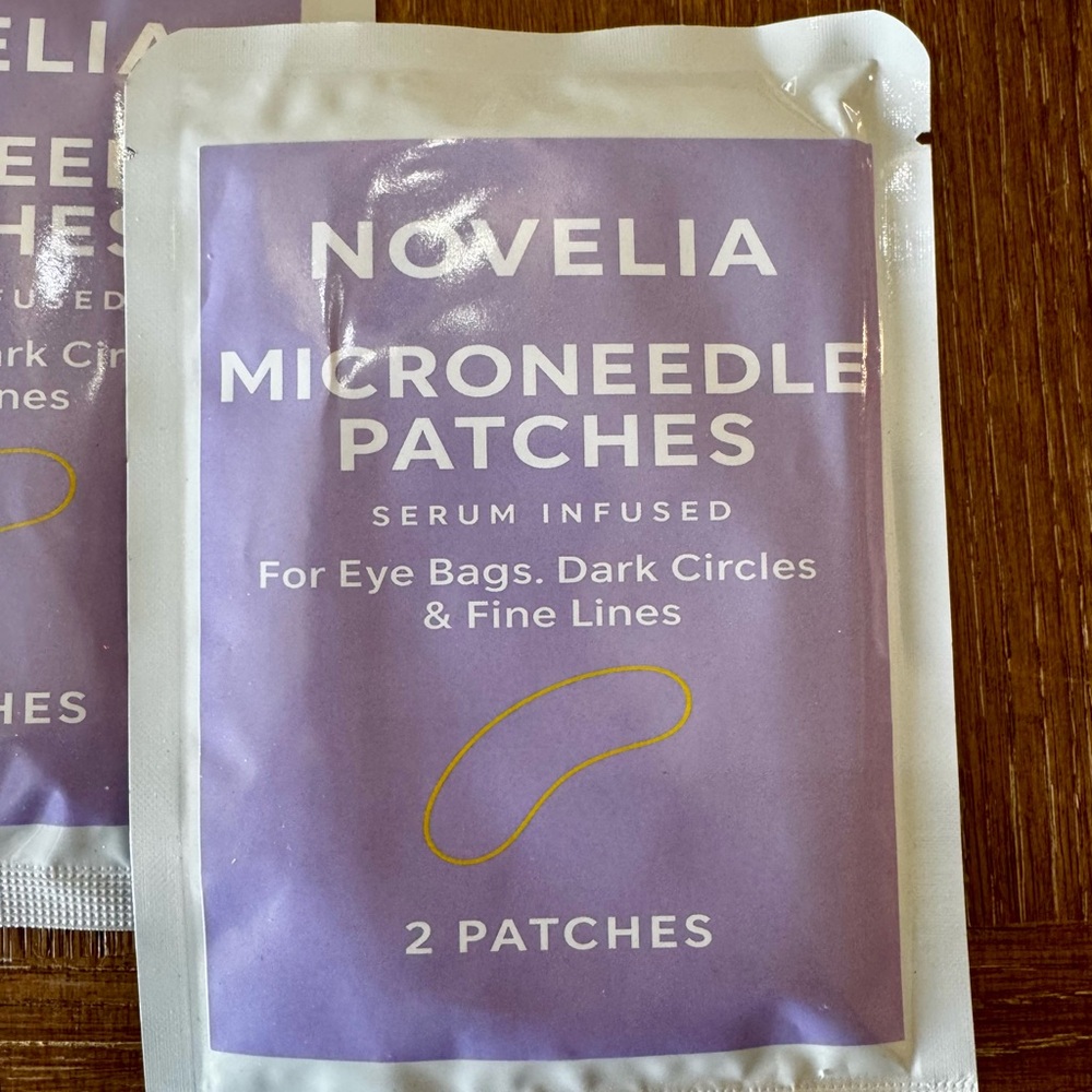 1 set of 3 pairs Novelia serum infused microneedle patches - Picture 3 of 6